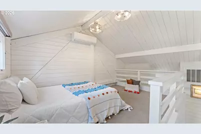 1320 Ingersoll St, Coos Bay, OR 97420 - Photo 20