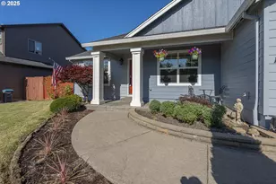 177 SW Mt Mazama St, McMinnville, OR 97128 - Photo 4