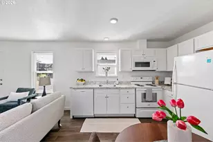 1085 W 1st Ave, Junction City, OR 97448 - Photo 8