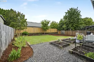 15006 SE Sieben Creek Dr, Clackamas, OR 97015 - Photo 40