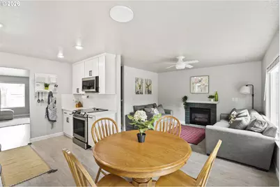 15006 SE Sieben Creek Dr, Clackamas, OR 97015 - Photo 22