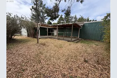 1375 Fenwick St, Coos Bay, OR 97420 - Photo 4