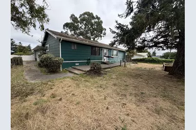 1375 Fenwick St, Coos Bay, OR 97420 - Photo 2