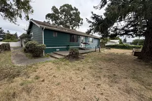 1375 Fenwick St, Coos Bay, OR 97420 - Photo 2