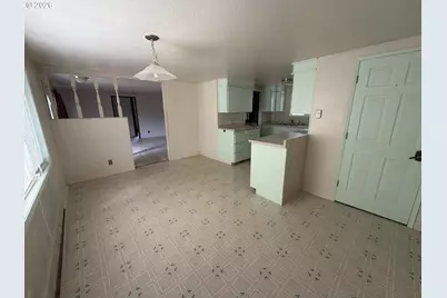 1375 Fenwick St, Coos Bay, OR 97420 - Photo 10