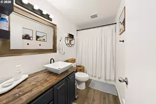 560 Hagle Ln, Roseburg, OR 97470 - Photo 16