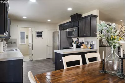 735 Garden Ct, Molalla, OR 97038 - Photo 12