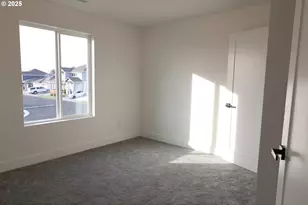 1750 NE 8th Pl, Hermiston, OR 97838 - Photo 14