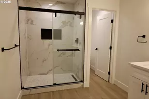 1750 NE 8th Pl, Hermiston, OR 97838 - Photo 12