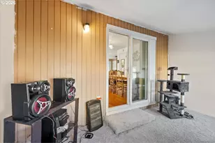 904 S Magnolia St, Cornelius, OR 97113 - Photo 2