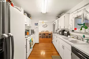 904 S Magnolia St, Cornelius, OR 97113 - Photo 18