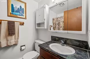 904 S Magnolia St, Cornelius, OR 97113 - Photo 6