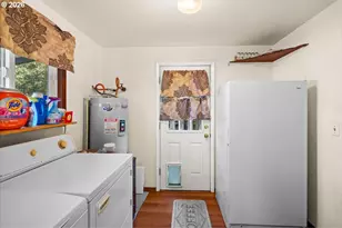 904 S Magnolia St, Cornelius, OR 97113 - Photo 28