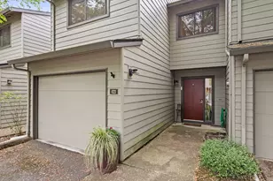 7925 NE Loowit Loop, Vancouver, WA 98662 - Photo 2