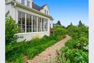 2414 NE 62nd Ave, Portland, OR 97213 - Photo 32