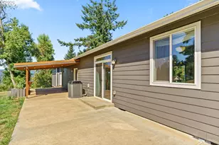 2187 E Madison Ave, Cottage Grove, OR 97424 - Photo 32