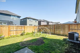 2906 V St, Springfield, OR 97477 - Photo 32