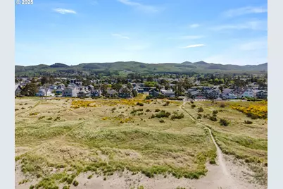 8700 S Prom St #6 &11, Seaside, OR 97138 - Photo 12