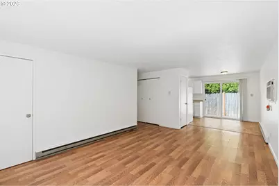 6332 NE 45th Ave, Portland, OR 97218 - Photo 6