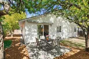 2279 N Kamiakan Dr, Cornelius, OR 97113 - Photo 34