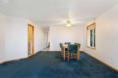 2279 N Kamiakan Dr, Cornelius, OR 97113 - Photo 6