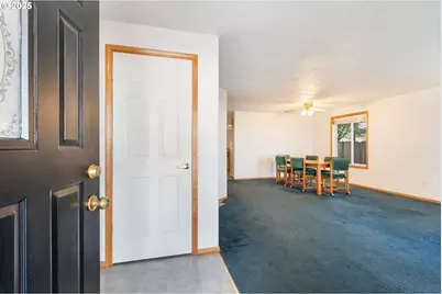 2279 N Kamiakan Dr, Cornelius, OR 97113 - Photo 4