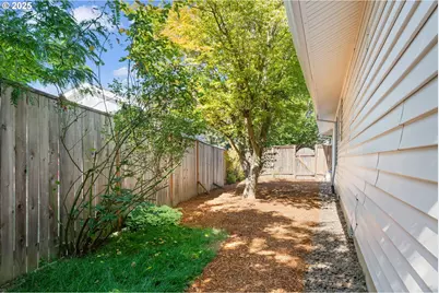 2279 N Kamiakan Dr, Cornelius, OR 97113 - Photo 40