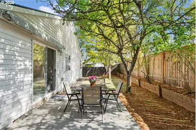 2279 N Kamiakan Dr, Cornelius, OR 97113 - Photo 36