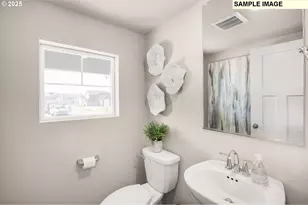 8835 SW Chokecherry Ln, Tualatin, OR 97062 - Photo 16