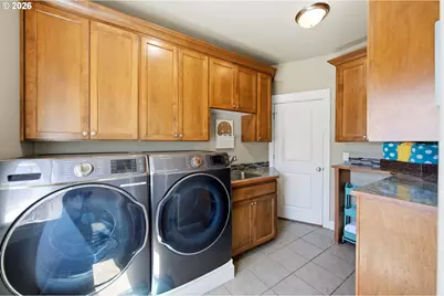 2030 NE 66th St, Lincoln City, OR 97367 - Photo 18