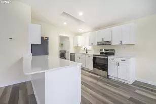 2000 Robins Lane SE, Salem, OR 97306 - Photo 12
