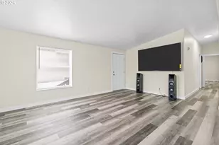2000 Robins Lane SE, Salem, OR 97306 - Photo 8