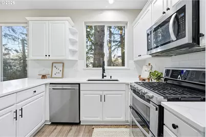 17057 SW Cobble Ct, Sherwood, OR 97140 - Photo 8