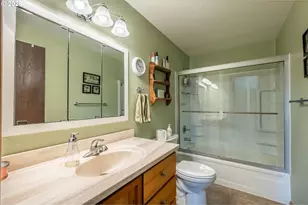 710 8th Ct SW, Bandon, OR 97411 - Photo 30