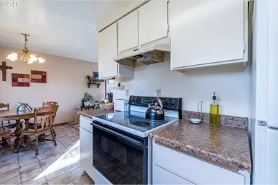 710 8th Ct SW, Bandon, OR 97411 - Photo 18