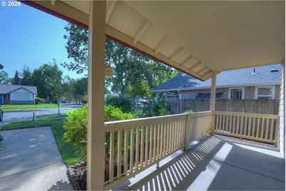 2956 Dahlia Ln, Eugene, OR 97404 - Photo 2