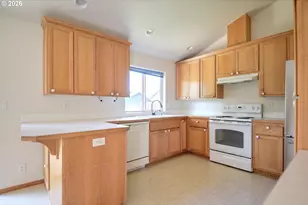 2956 Dahlia Ln, Eugene, OR 97404 - Photo 8
