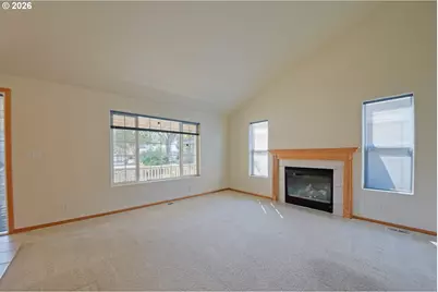 2956 Dahlia Ln, Eugene, OR 97404 - Photo 4