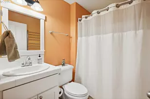 2595 SW Barnacle Ave, Lincoln City, OR 97367 - Photo 20