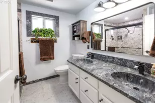 87660 Trek Dr, Veneta, OR 97487 - Photo 16