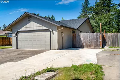 87660 Trek Dr, Veneta, OR 97487 - Photo 2