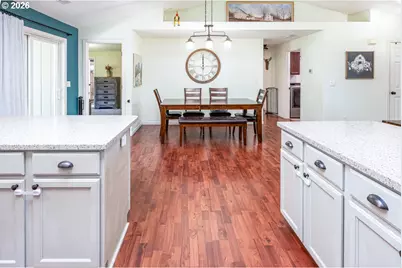87660 Trek Dr, Veneta, OR 97487 - Photo 12