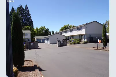 4792 Lancaster Dr #100, Salem, OR 97305 - Photo 2