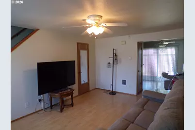 4792 Lancaster Dr #100, Salem, OR 97305 - Photo 10