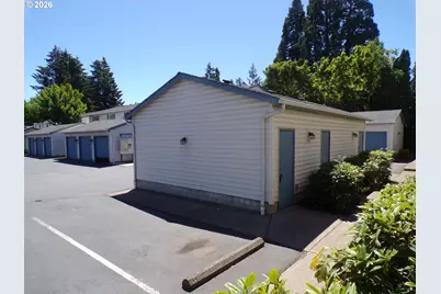 4792 Lancaster Dr #100, Salem, OR 97305 - Photo 4