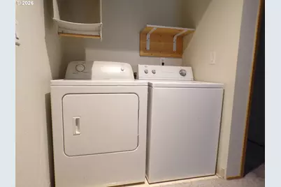 4792 Lancaster Dr #100, Salem, OR 97305 - Photo 16