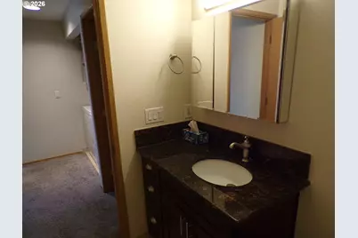 4792 Lancaster Dr #100, Salem, OR 97305 - Photo 12