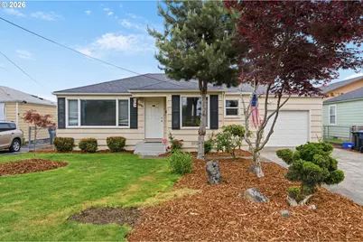 1992 J St, Springfield, OR 97477 - Photo 2