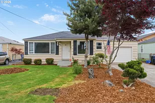 1992 J St, Springfield, OR 97477 - Photo 2