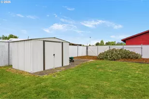 1992 J St, Springfield, OR 97477 - Photo 20